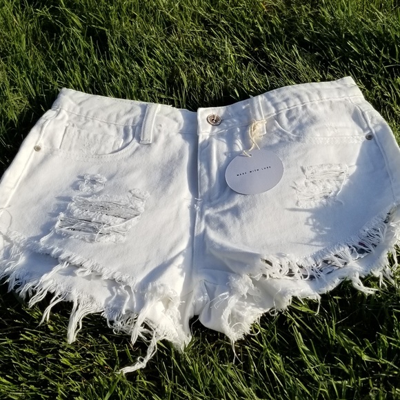 Tea n Cup Pants - NWT White distressed shorts size 3 tea &cup
